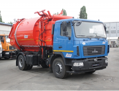 Сміттєвоз з боковим завантаженням СБМ-304/2