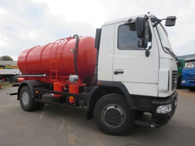 Вакуумний автомобіль КО-503-В-12